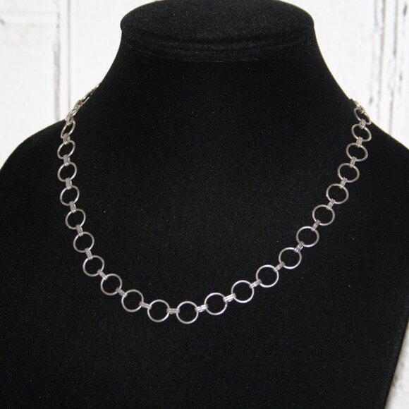 Beautiful silver circle link necklace 19" - Picture 1 of 5